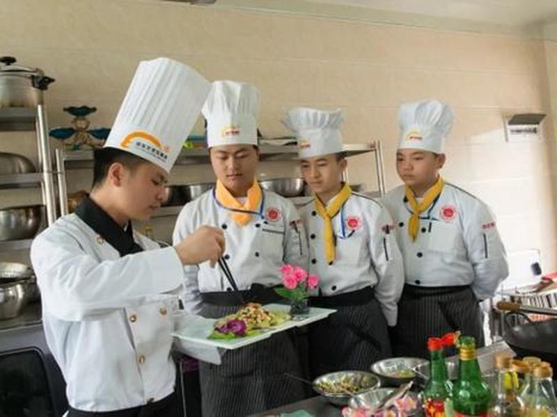 厨师如何与顾客有效沟通 厨师和顾客 厨师如何与顾客有效沟通 厨师和顾客