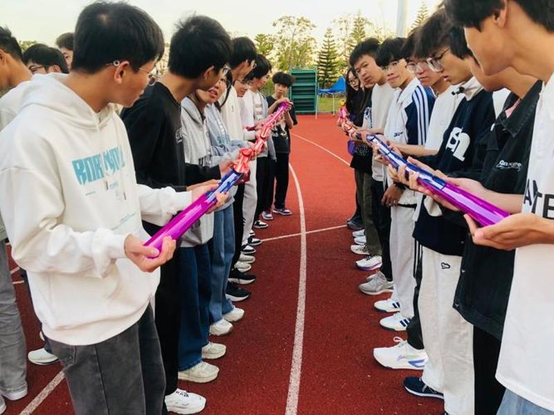 关于人际交往的团体辅导活动 关于人际交往的团体辅导活动有哪些 关于人际交往的团体辅导活动 关于人际交往的团体辅导活动有哪些