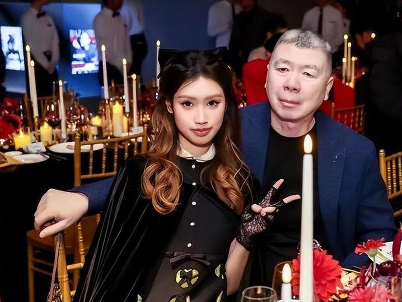 冯小刚关系网，冯小刚关系网最新消息