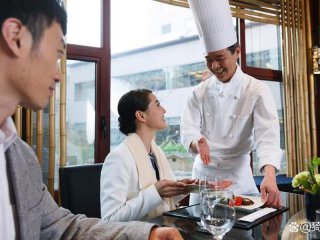 厨师跟人们的关系是什么、厨师跟人们的关系是什么样的