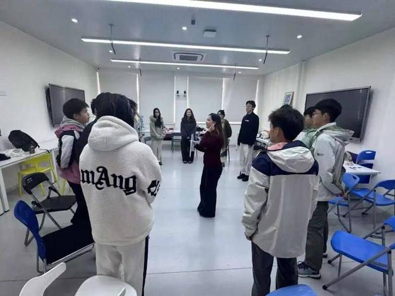 大学生互动小组形式,大学生互动小组形式有哪些 大学生互动小组形式,大学生互动小组形式有哪些