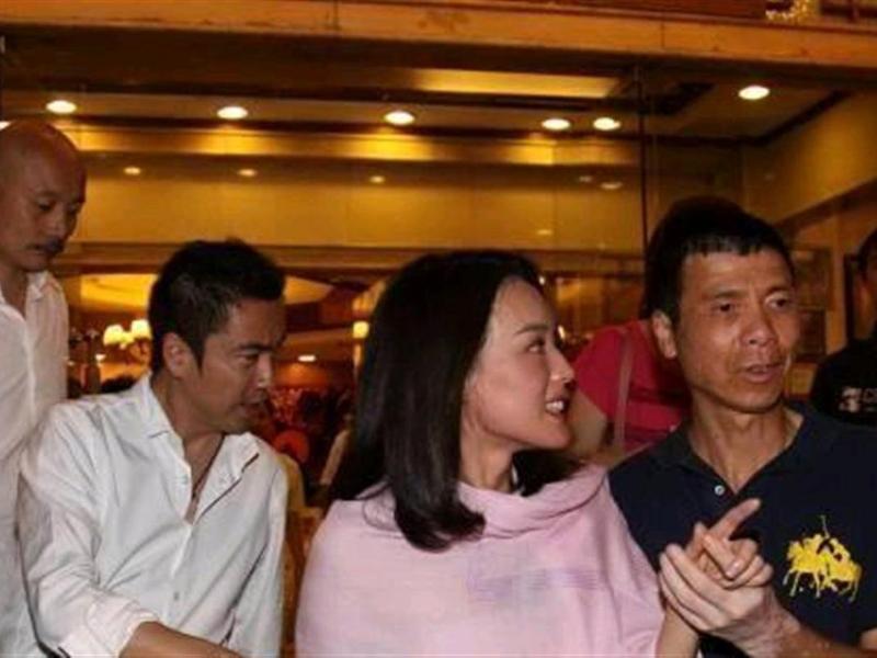 冯小刚舒淇关系揭秘 - 冯小刚舒淇关系揭秘了吗 冯小刚舒淇关系揭秘 - 冯小刚舒淇关系揭秘了吗