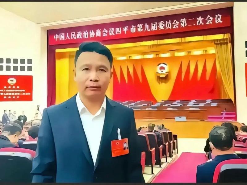 二龙湖张浩简介;二龙湖张浩简介资料 二龙湖张浩简介;二龙湖张浩简介资料
