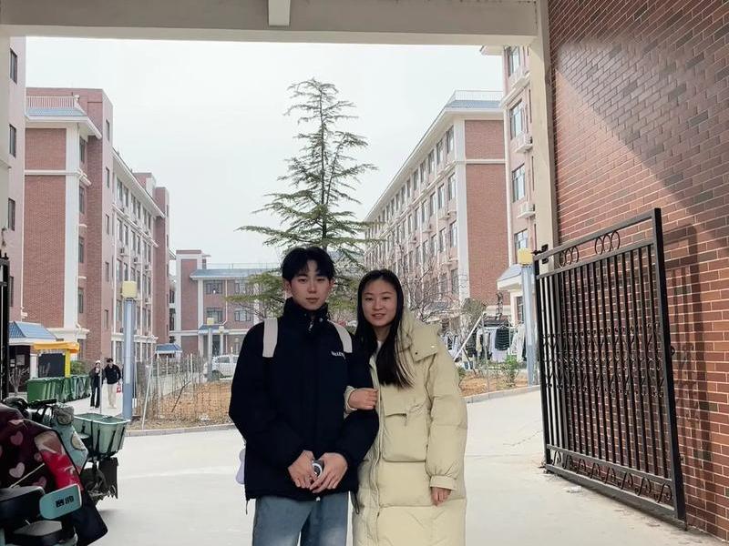 大学发现关系好的朋友有了新朋友 大学发现关系好的朋友有了新朋友正常吗 大学发现关系好的朋友有了新朋友 大学发现关系好的朋友有了新朋友正常吗