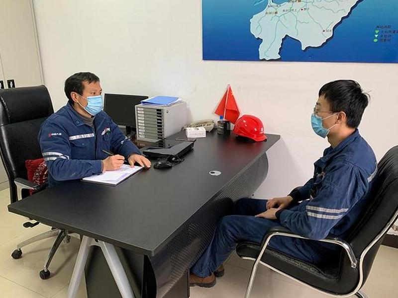 刚上班怎么和老员工交流;刚上班怎么和老员工交流聊天 刚上班怎么和老员工交流;刚上班怎么和老员工交流聊天