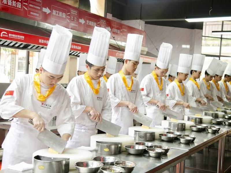 厨师和客人之间什么关系 - 厨师和客人之间什么关系啊 厨师和客人之间什么关系 - 厨师和客人之间什么关系啊