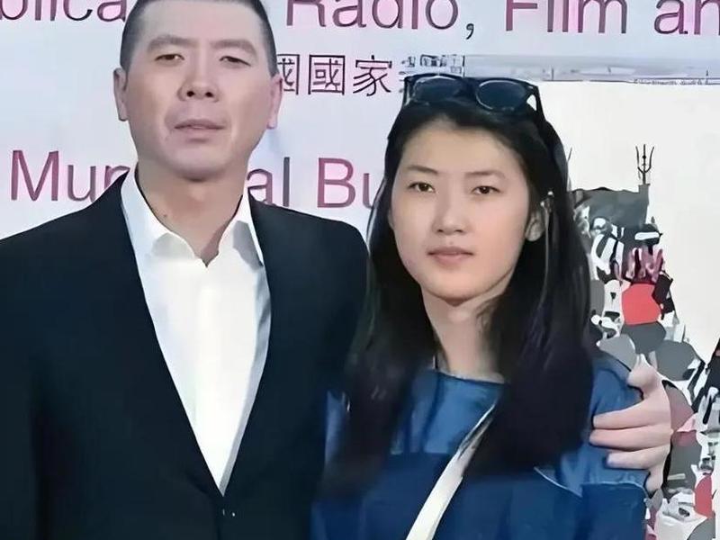 冯小刚爱人、冯小刚的爱人姓名和照片 冯小刚爱人、冯小刚的爱人姓名和照片