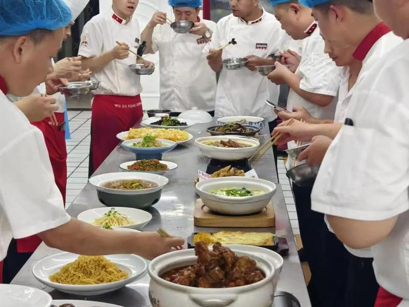 大饭店厨师日常工作 - 大饭店厨师日常工作内容