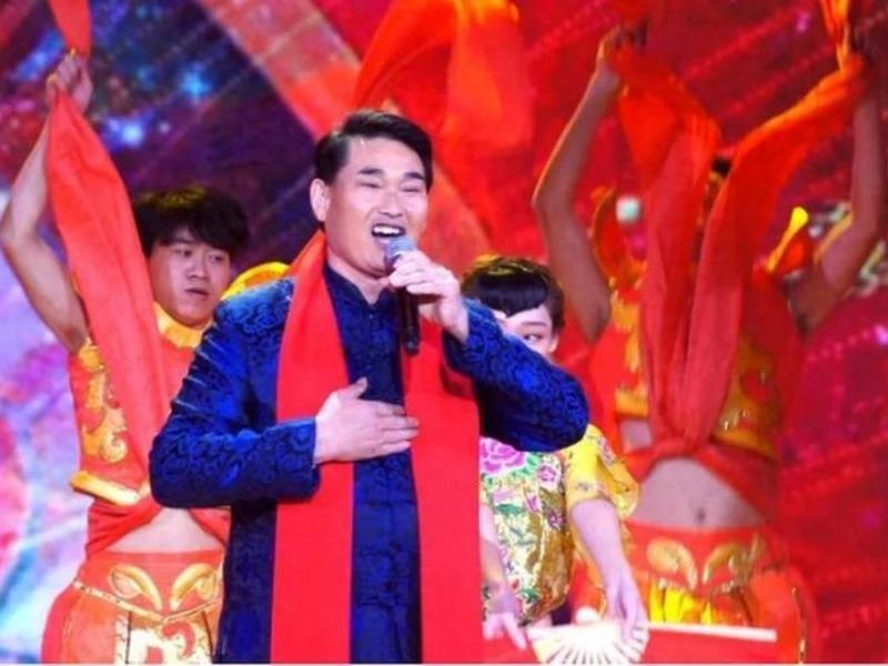 大衣哥遭遇人设危机,大衣哥遭遇人设危机视频 大衣哥遭遇人设危机,大衣哥遭遇人设危机视频