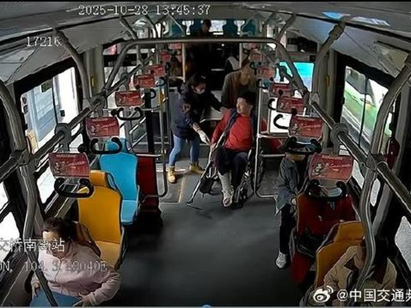 公交司机和乘客的关系 公交司机和乘客的关系有哪些 公交司机和乘客的关系 公交司机和乘客的关系有哪些