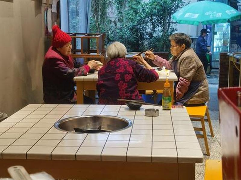 哪些人老少通吃受欢迎 - 哪些人老少通吃受欢迎的东西