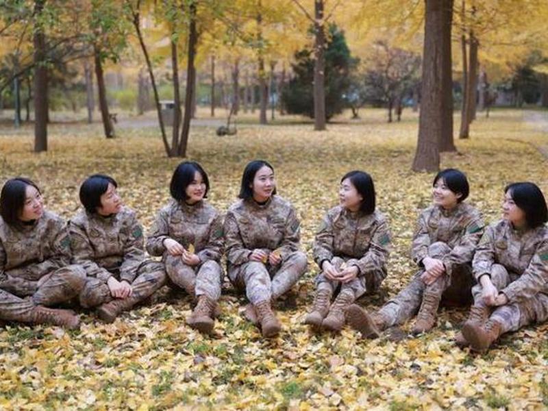 女兵在军营的人际关系,女兵在军营的人际关系是什么 女兵在军营的人际关系,女兵在军营的人际关系是什么